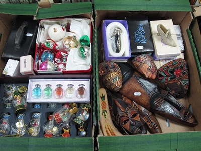 Lot 1010 - Collection of decorative items, including...