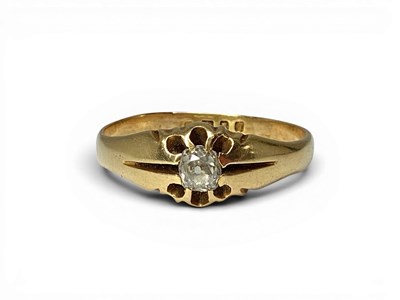 Lot 194 - An Antique 18ct Gold Diamond Ring, the old cut...