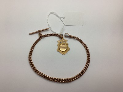 Lot 215 - A 9ct Gold Graduated Curb Link Albert Chain,...