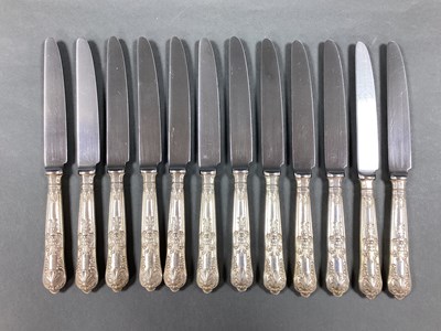 Lot 92 - A Set of Twelve Hallmarked Silver Handled...