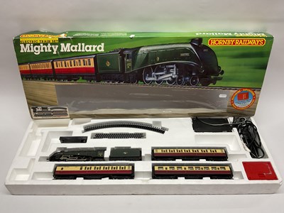 Lot 748 - A Hornby OO Gauge #R879 Mighty Mallard...