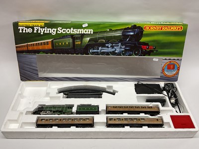Lot 725 - A Hornby OO Gauge #R869 The Flying Scotsman...
