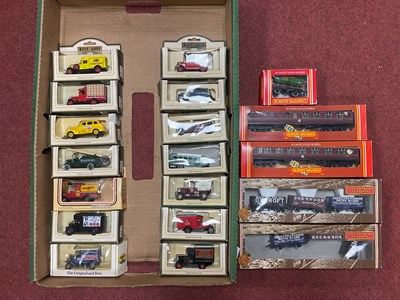 Lot 453 - Nine items of OO gauge rolling stock by Hornby,...