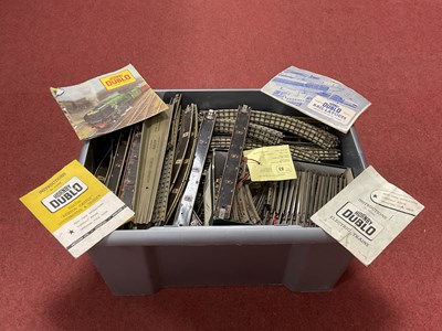 Lot 467 - A Quantity of Hornby Dublo 3-Rail Points and...