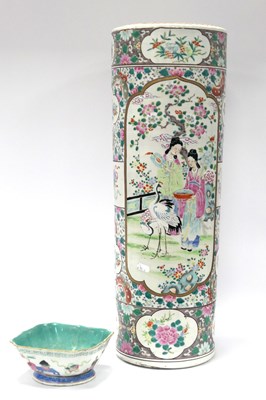 Lot 1095 - An Early XX Century Chinese Pottery...