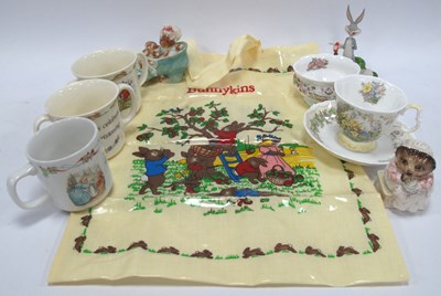 Lot 1247 - Porcelain, including boxed Wedgwood Looney...