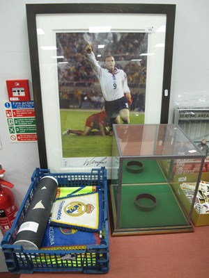 Lot 172 - Wayne Rooney Legends Series Limited Edition...