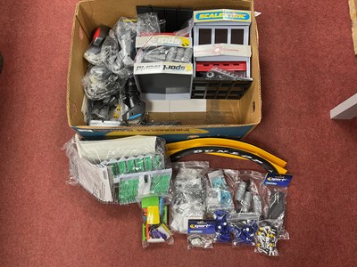 Lot 597 - A Quantity of Scalextric Sport Slot Car...