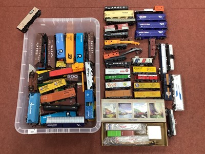 Lot 601 - Approximately Fifty-Five HO Scale American...