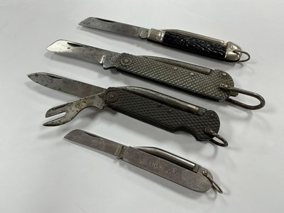 Lot 477 - WWII Era Royal Navy Knife, other Military jack...
