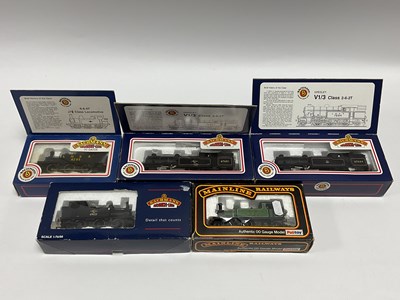 Lot 566 - Five boxed 00 gauge ex-LNER tank engines: two...