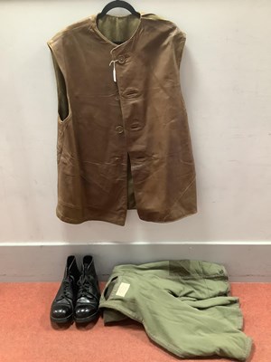 Lot 309 - WWII British Army Leather Jerkin No 2...