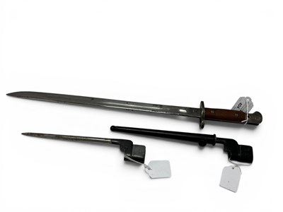 Lot 404 - WWI British Pattern 1907 Bayonet, various...