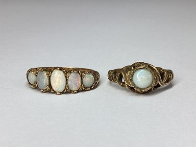 Lot 64 - A Graduated Five Stone Ring, claw set...