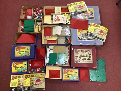 Lot 609 - A Quantity of Post War Bayko, both loose and...