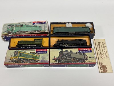 Lot 553 - Three boxed HO scale Hornby-Acho French...