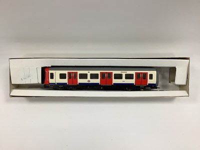 Lot 789 - A Bachmann 00 Gauge London Transport S Stock...