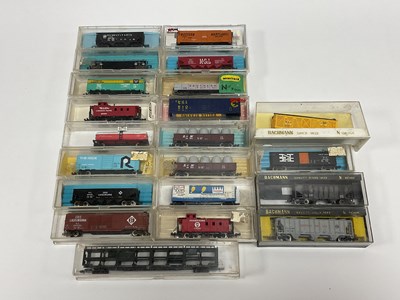 Lot 490 - Twenty One American Outline N gauge wagons by...