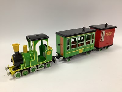 Lot 702 - Auctioneers Challenge : A battery operated...