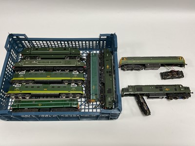 Lot 579 - Nine 00 gauge BR green diesel locomorives: two...