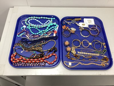 Lot 223 - A Collection of Vintage and Later Costume...