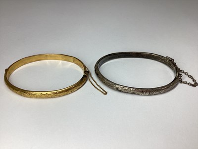 Lot 130 - A Small Chester Hallmarked 9ct Gold Hollow...