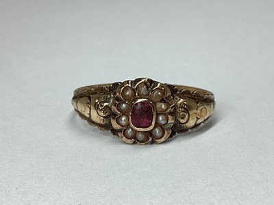 Lot 62 - A Victorian 9ct Gold Mourning Ring, of...