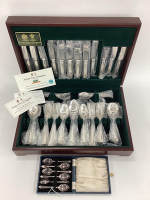 Lot 200 - Arthur Price of England; A Harley Pattern...