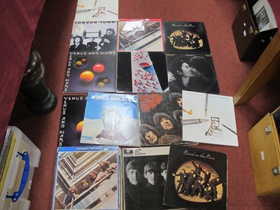 Lot 533 - Beatles and Associated Collectors Lot. 25+...
