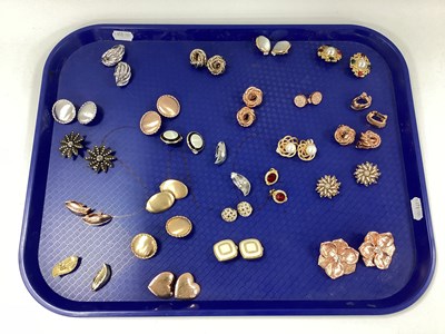 Lot 189 - A Selection of Modern Clip On Earrings,...