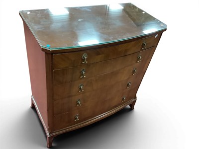 Lot 1576 - Strongbow Mahogany Chest of Drawers, with five...