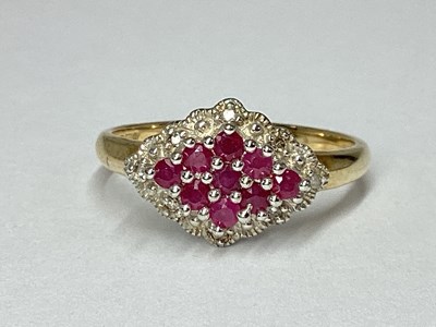 Lot 55 - A 9ct Gold Bi-Colour Claw Set Cluster Ring, of...