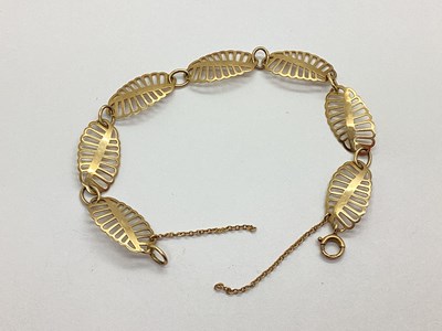 Lot 94 - A 9ct Gold Stylised Leaf Panel Bracelet, of...