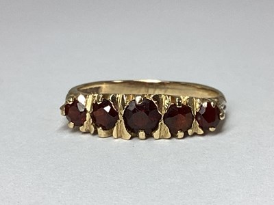 Lot 53 - A 9ct Gold Graduated Five Stone Ring, claw set...