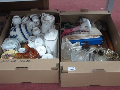 Lot 1449 - Ceramics and collectables, including Royal...