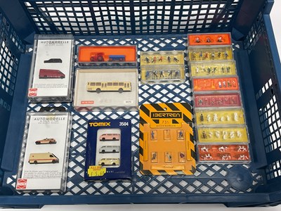 Lot 479 - A Collection of Boxed N Gauge Figures, Farm...