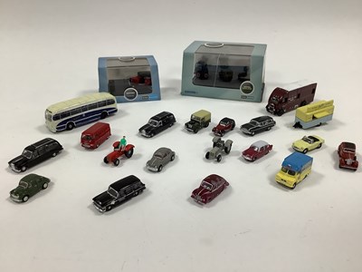 Lot 792 - A Small Quantity of N Gauge Lineside Vehicles.