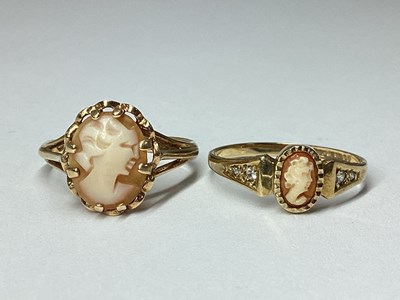 Lot 85 - A 9ct God Cameo Dress Ring, (finger size K);...