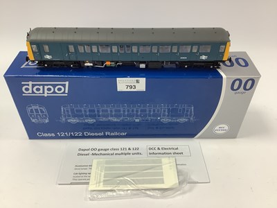 Lot 793 - A boxed Dapol 00 gauge Class 122 railcar...