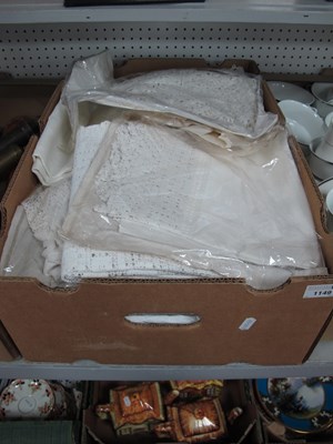 Lot 1149 - Vintage Linens, comprising forty medium sized...