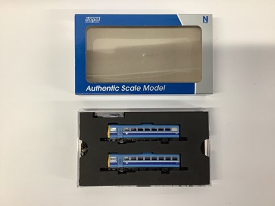Lot 922 - A boxed Dapol N gauge Class 142 twin-unit...