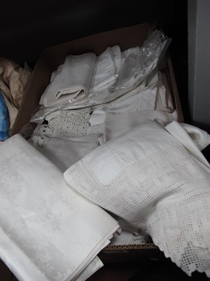 Lot 1036 - Vintage Linens, comprising, twenty-five medium...