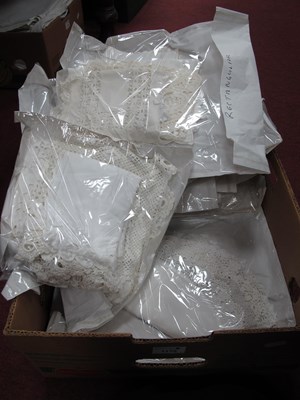 Lot 1175 - Vintage Doilies, varying shapes, sets noted,...