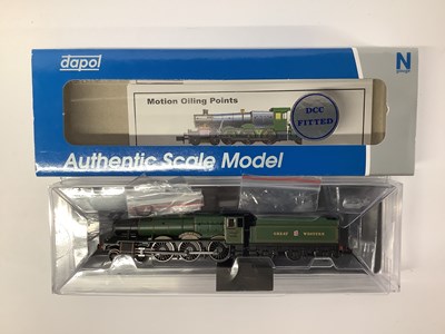 Lot 909 - A boxed Dapol N gauge Great Western "Hall"...