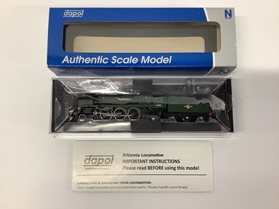 Lot 905 - A boxed Dapol N gauge "Britannia" class...