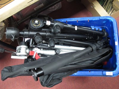 Lot 1101 - Quantity of tripods and monopods, including...