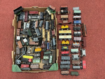 Lot 458 - Approximately seventy-five 00 gauge steam era...