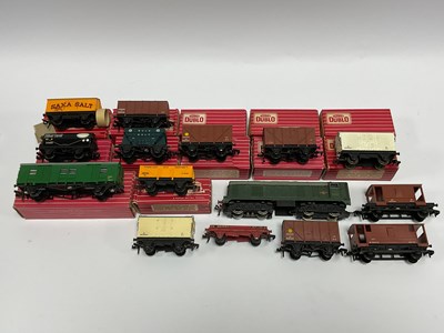 Lot 568 - A Hornby-Dublo 00 gauge two-rail goods train,...