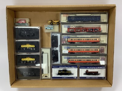 Lot 894 - A collection of boxed Japanese N gauge rolling...