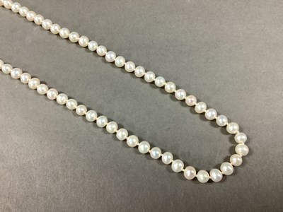 Lot 68 - A Single Strand Pearl Bead Necklace, of...